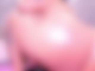 MelissaBloomm's Live Sex Cam Show