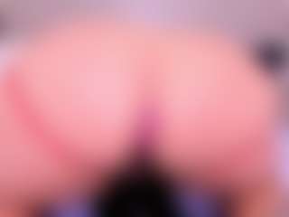 Live cam show with MelissaBloomm - Control on Cam Slut