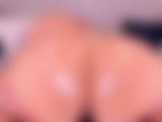 MelissaBloomm's Live Sex Cam Show