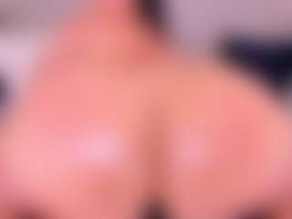 MelissaBloomm's Live Sex Cam Show