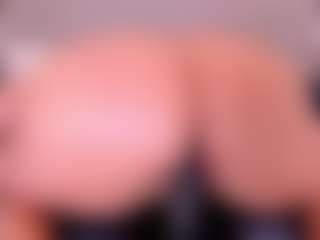 MelissaBloomm's Live Sex Cam Show