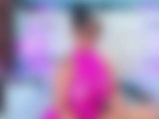 QUEENASS's Live Sex Cam Show