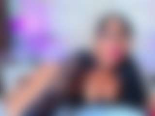 QUEENASS's Live Sex Cam Show