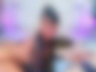 QUEENASS's Live Sex Cam Show
