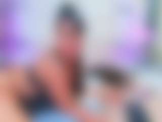 QUEENASS's Live Sex Cam Show