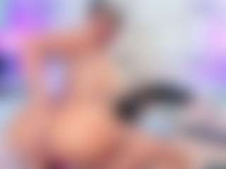 QUEENASS's Live Sex Cam Show