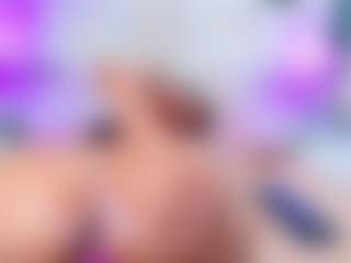 QUEENASS's Live Sex Cam Show