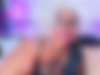 QUEENASS's Live Sex Cam Show