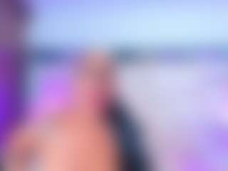 QUEENASS's Live Sex Cam Show