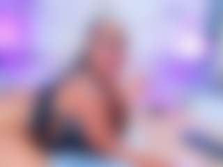 QUEENASS's Live Sex Cam Show