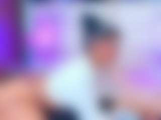 QUEENASS's Live Sex Cam Show