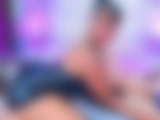 QUEENASS's Live Sex Cam Show