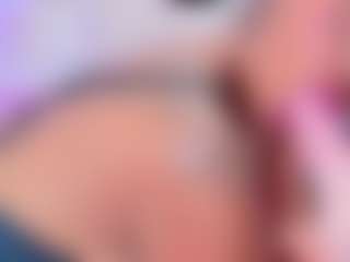 QUEENASS's Live Sex Cam Show