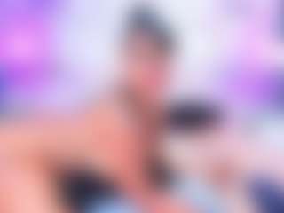 QUEENASS's Live Sex Cam Show