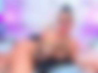 Live cam show with QUEENASS - Black MILF on makecum.org