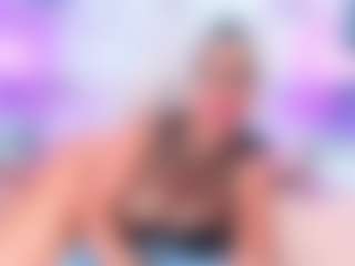 QUEENASS's Live Sex Cam Show