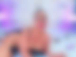 Live cam show with QUEENASS - Brown Eyes Ebony on Camsoda