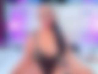 QUEENASS's Live Sex Cam Show