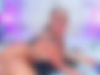 QUEENASS's Live Sex Cam Show