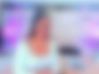 Live-Cam-Show mit QUEENASS - Brown Eyes Ebony auf Camsoda