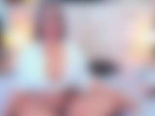 QUEENASS's Live Sex Cam Show