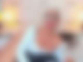 QUEENASS's Live Sex Cam Show