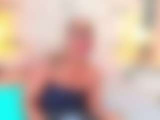 QUEENASS's Live Sex Cam Show