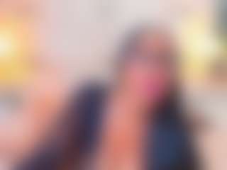 Live cam show with QUEENASS - Belly on fapnchat