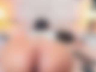 QUEENASS's Live Sex Cam Show