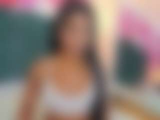 Live cam show with Daniela-Keller - Brown Eyes on Camsoda