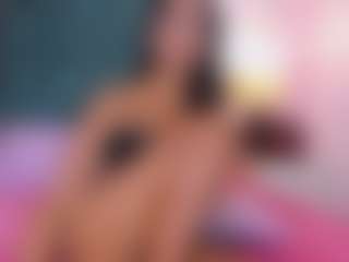 Show de cam en vivo con Daniela-Keller - Black Hair en Camsoda