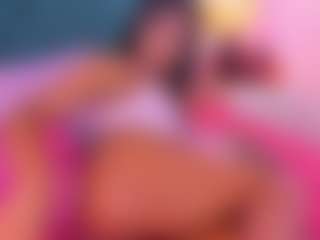 Live cam show with Daniela-Keller - Average on LiveSexCams6