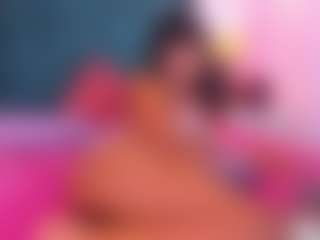 Live cam show with Daniela-Keller - Brown Eyes on Camsoda