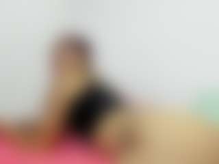 Live cam show with Olivia-Stevens - Petite Young Adult on Camsoda