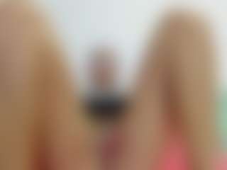 Live cam show with Olivia-Stevens - Dildo Or Vibrator on Milf Play