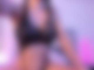 Live cam show with Danna Roberts - Indian Striptease on xplaylive.com | colombia