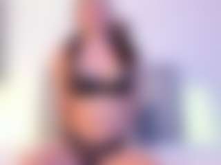 Live-Cam-Show mit Danna Roberts - Dirty auf Camsoda
