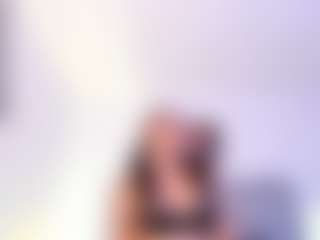Live cam show with Danna Roberts - Spank Brown Hair on TottyGirls