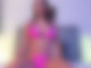 Live cam show with Danna Roberts - Queen on madthumbs