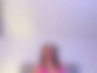 Live cam show with Danna Roberts - HD on madthumbs