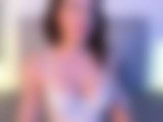Live cam show with Danna Roberts - Striptease on xblisslive.com