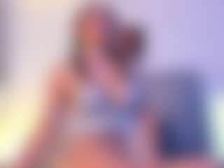 Live cam show with Danna Roberts - Ride Torso on AdultVida.com
