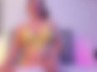 Live cam show with Danna Roberts - Athletic Public on madthumbs
