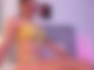 Live cam show with Danna Roberts - Tease Brown Hair on crypto-cams