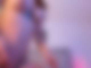 Live cam show with Danna Roberts - Strip Brown Hair on Camsoda