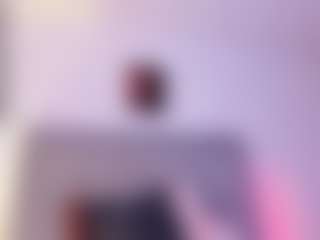 Live cam show with Danna Roberts - Facial on Camsoda