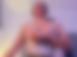 Live cam show with Danna Roberts - Pornstar Small Tits on Camsoda