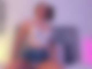 Live cam show with Danna Roberts - Blowjob Brown Hair on Fling VIP Chat