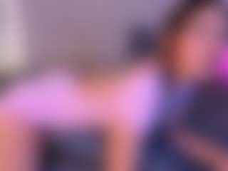 Live cam show with Danna Roberts - Fingering on CamSodaAdn