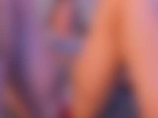 Live cam show with Danna Roberts - Fingering on chickslive.net
